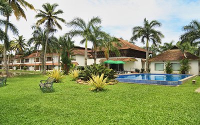 THE MANOR BACKWATER RESORT